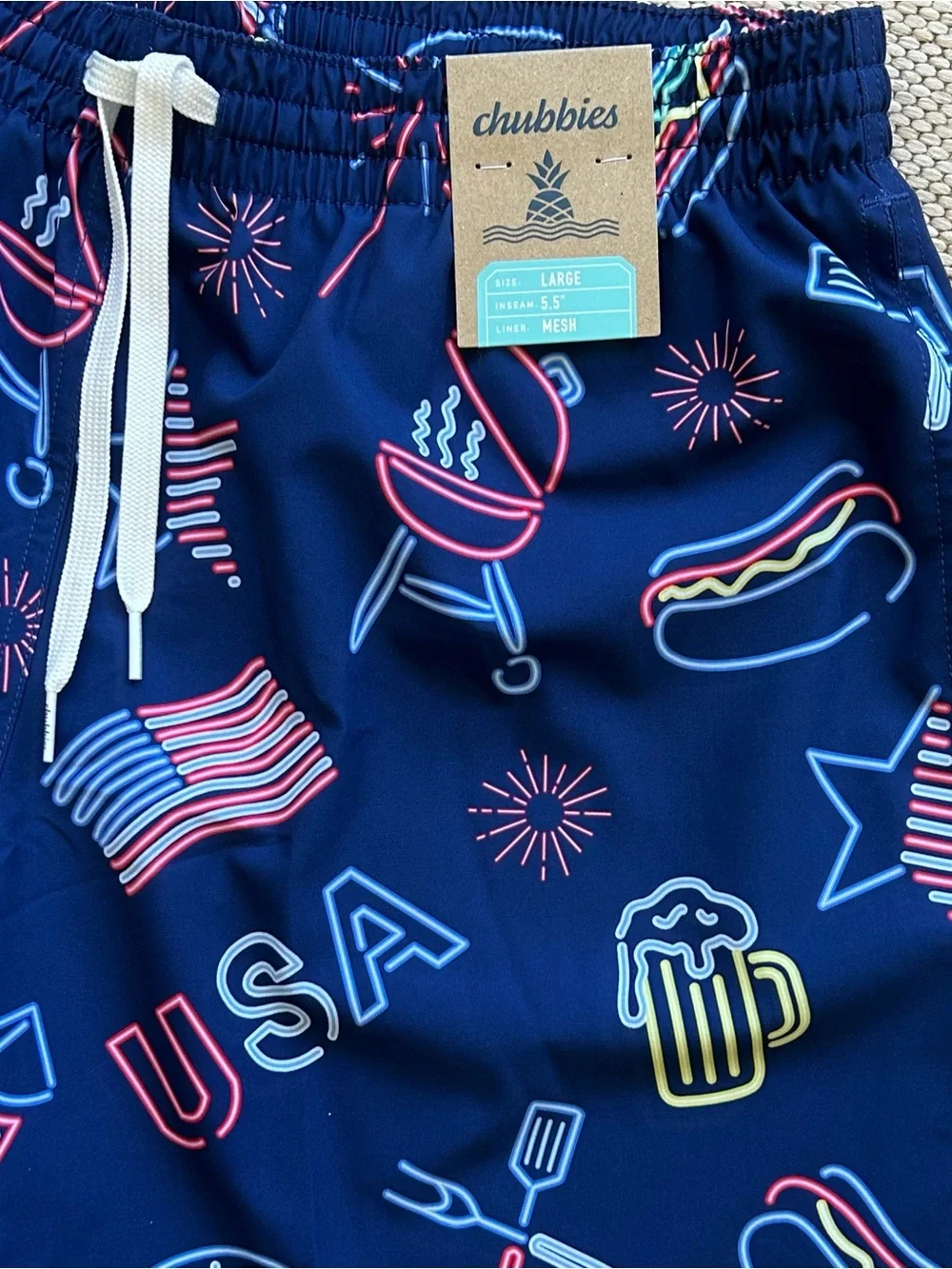 Chubbies Men’s Navy Swim Trunks with Neon USA & Summer Icons NWT  size L